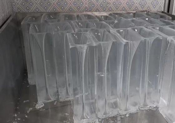 Μηχανή βιομηχανικής κατασκευής πάγου 10T/24H με άμεση ψύξη και ψυκτικό R404A/R22